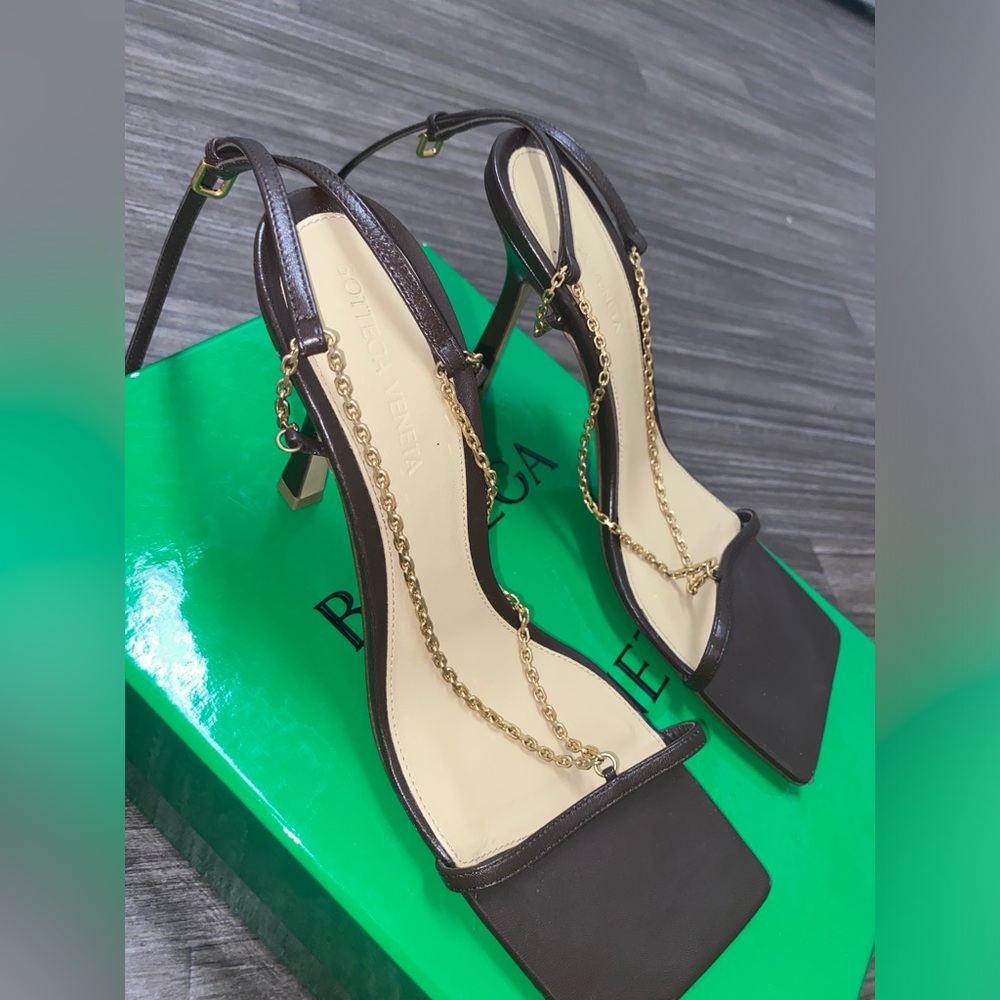 BOTTEGA VANETA Chain Strap High Heel SZ 39